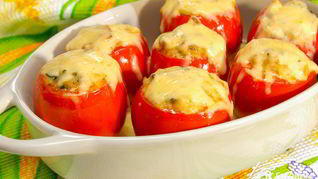 Помидоры, запеченные с жюльеном