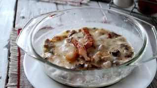 Жульен со свининой и грибами