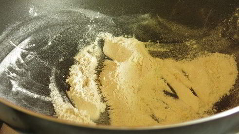 жульен том ям с крабовыми палочками