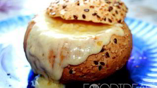 Жульен в булочке