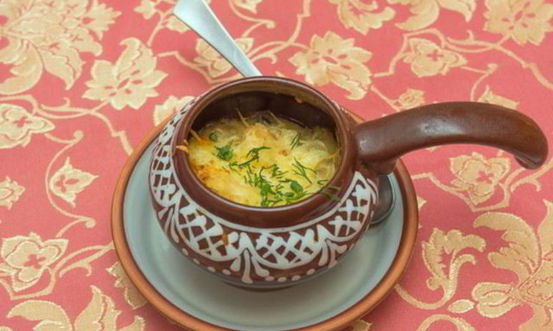 Рецепт жюльена с курицей и грибами в горшочках